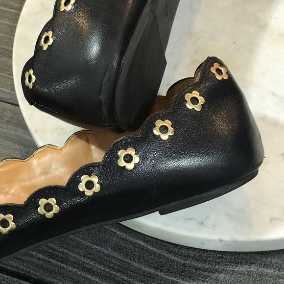 Black Leather Metal Floral Studs Chic Ballet Flats - Picture 6 of 8